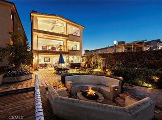 900 E Balboa Blvd, Newport Beach, CA 92661