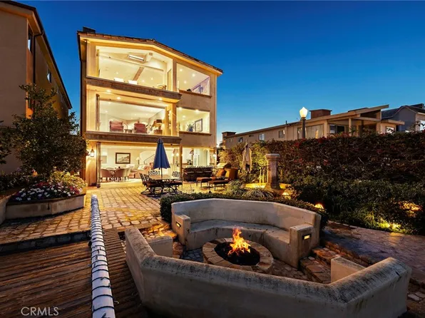 900 E Balboa Blvd, Newport Beach, CA 92661