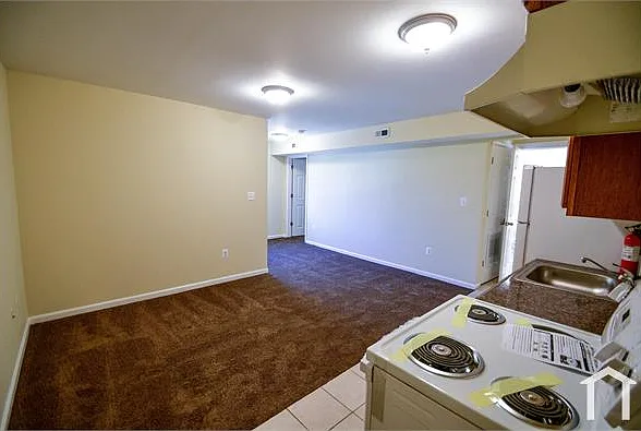 1737 T St SE #4 — Photo 8