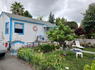 229 Willow St, Santa Rosa, CA 95401