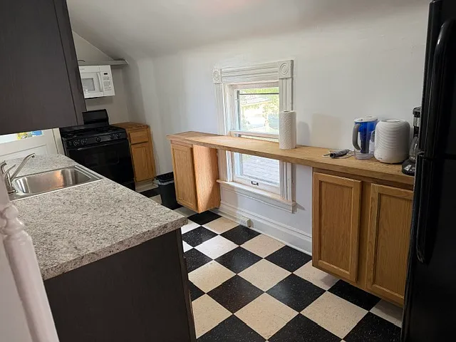 923 Fairmount St SE #2 — Photo 5