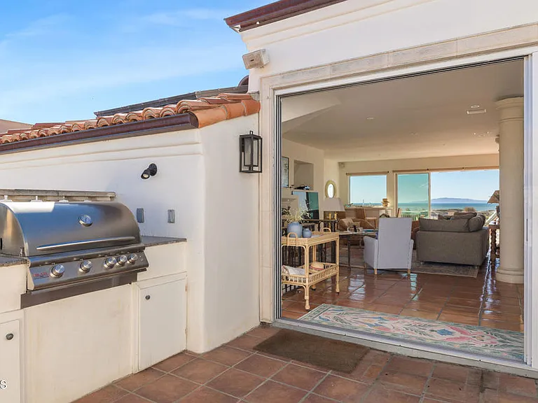 1571 Mandalay Beach Rd — Photo 20