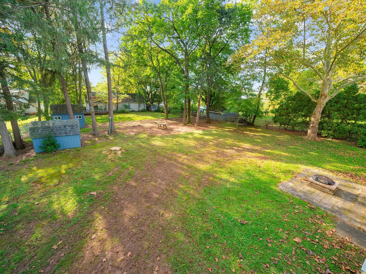 4 bed, 2502 sqft, $3,500 — Photo 4