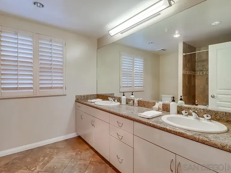 555 Front St #205 — Photo 26