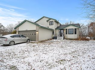 11365 Lindo Trl, Lindstrom, MN 55045