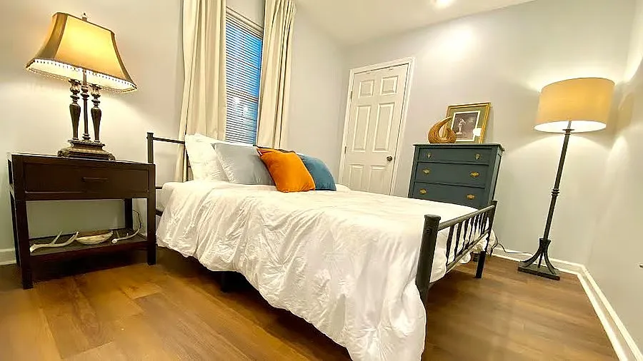 2 bed, $1,700 — Photo 3