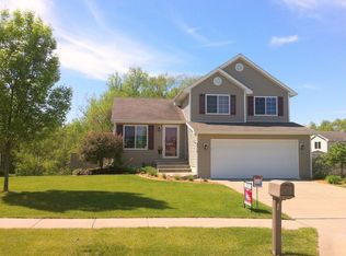 4313 Hull Ave, Des Moines, IA 50317
