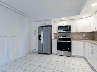 8650 SW 133rd Avenue Rd APT 111, Miami, FL 33183