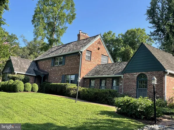 3611 King William Dr, Olney, MD 20832