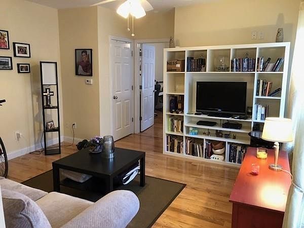 1st image of 103 Dysart St #103