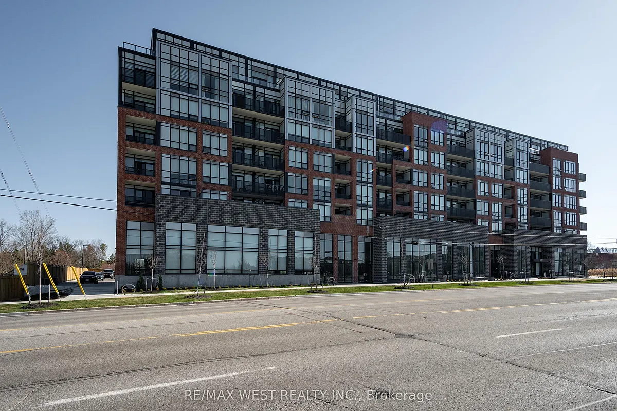 Building Photo - 681 Yonge St #231