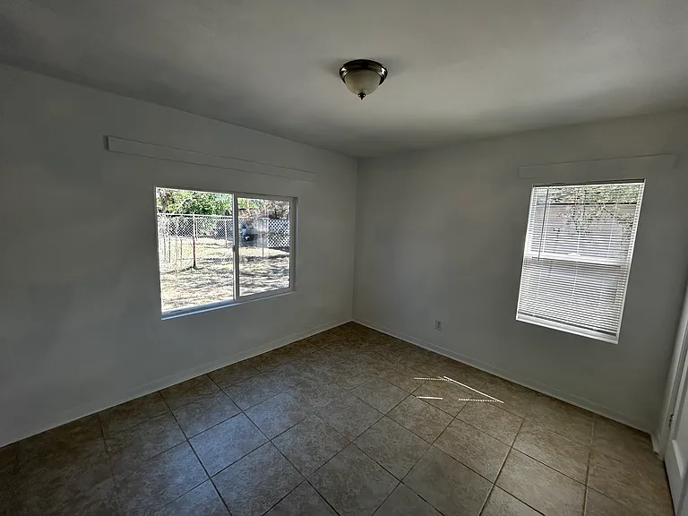 1551 N Calle Futura #3 — Photo 8