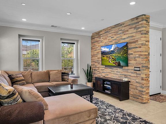 3rd image of 21415 Riding Trail Dr