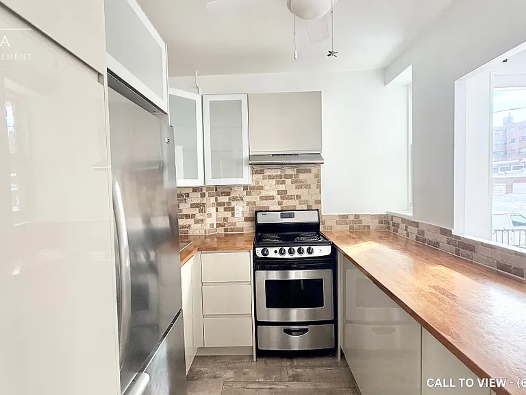 6 Kings Point Dr #2 — Photo 2