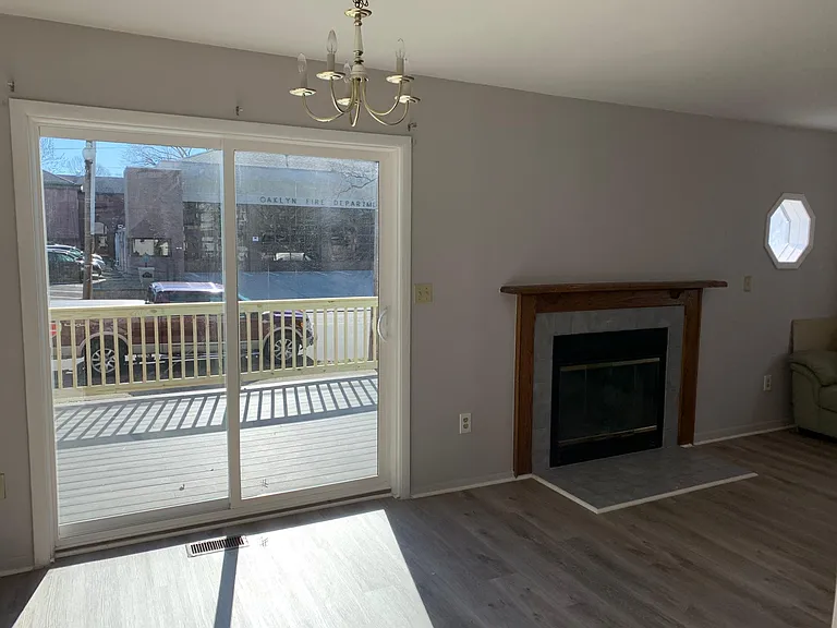23 W Clinton Ave #A — Photo 4