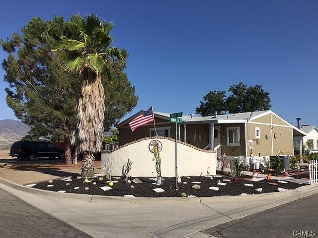 1st image of 44951 Palm Ave