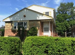 6511 170th St, Fresh Meadows, NY 11365