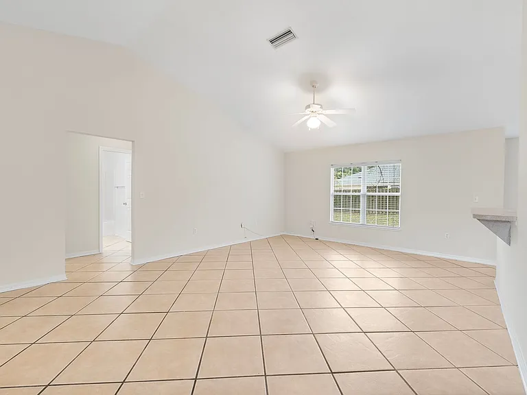 6905 SW 85th Ter — Photo 5