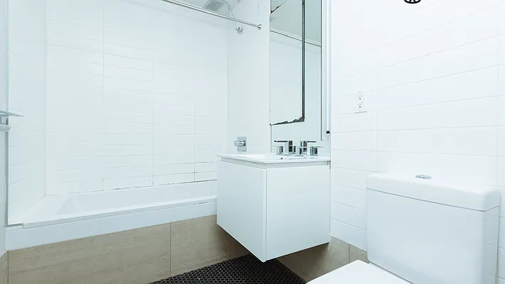 Rented by Nooklyn NYC LLC | media 44