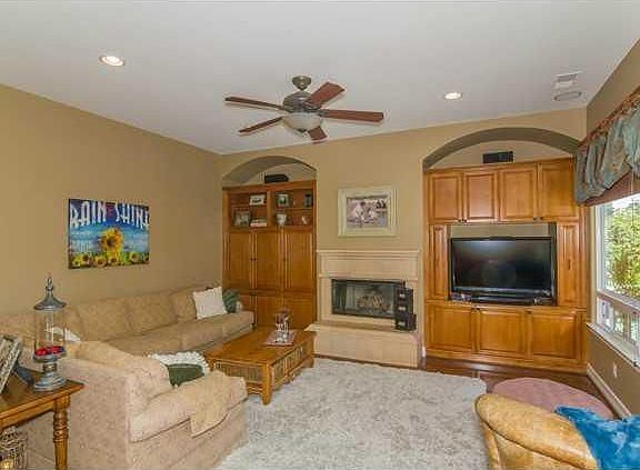 4th image of 12475 Thornbrush Ct