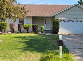 1135 Claycrest Cir, Saint Charles, MO