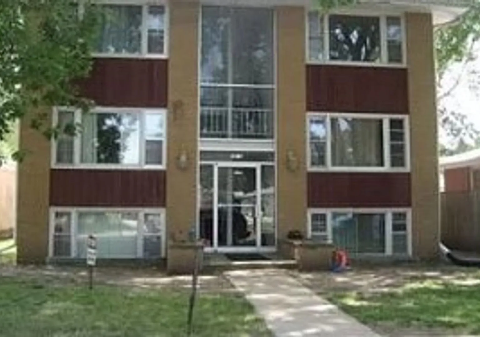 3915 N. 69th Street Apartments — Photo 1
