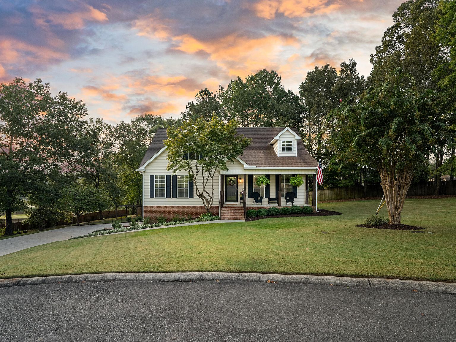 228 Vineyard Dr, Tunnel Hill, GA 30755 | Zillow