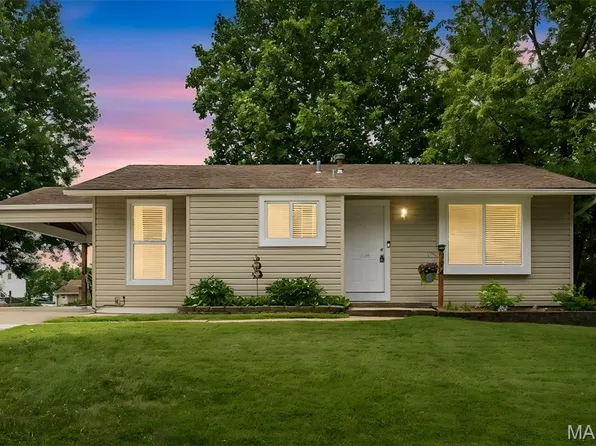 204 Wild Winds Dr, O'Fallon, MO 63368