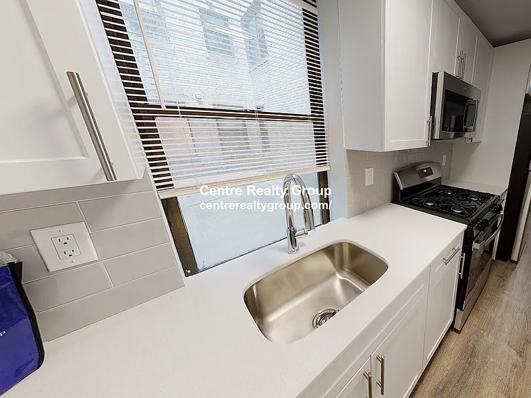 81 Park Dr #B — Photo 2