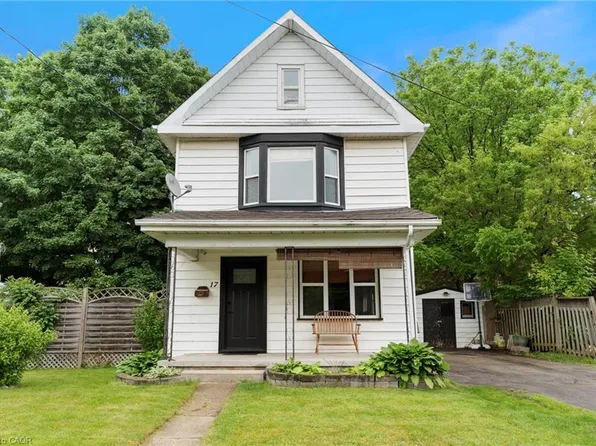 17 Bertha St, Norfolk County, ON N3Y 3M6