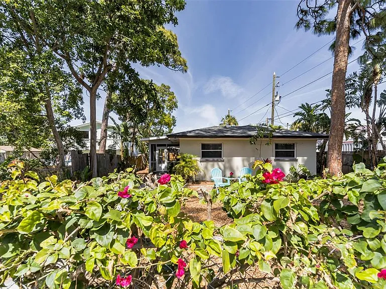 418 Lebeau St — Photo 32