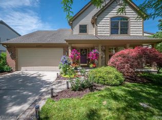 42742 Brookstone Dr Novi MI 48377 Zillow