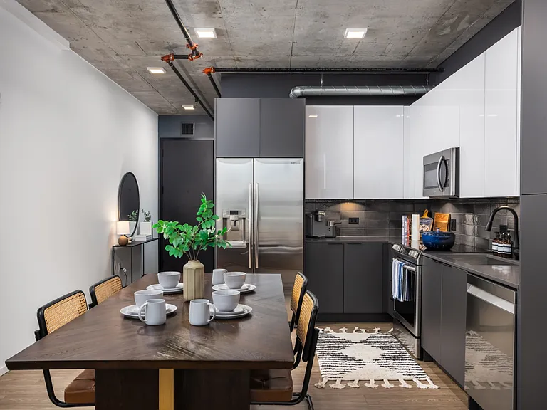 The Place at Fifth + Broadway — Photo 39