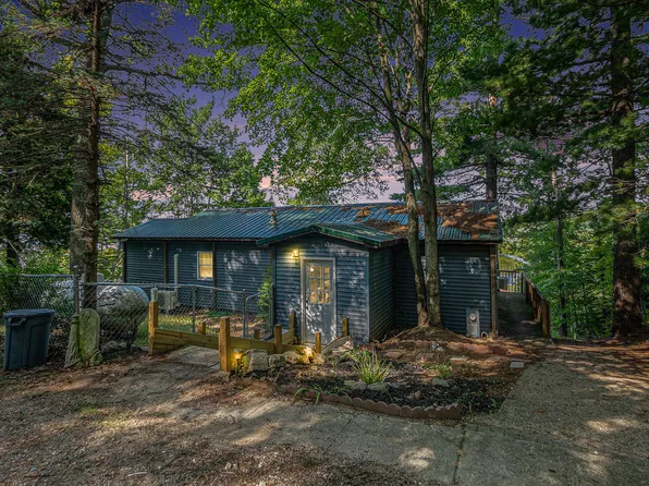 17317 Summit Ct, Barryton, MI 49305