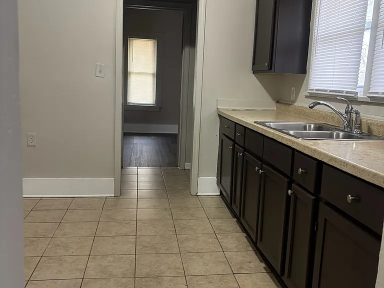 4425 Madison St — Photo 8