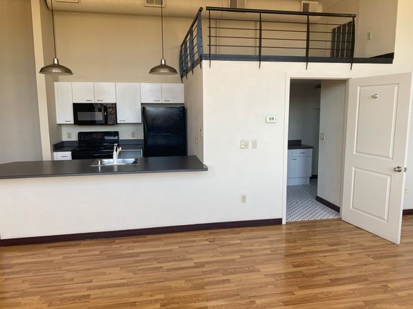 301 Central Ave NE Unit 301