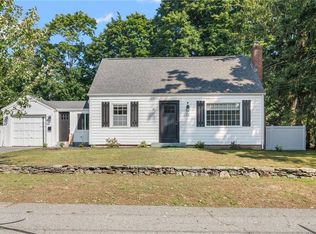 48 Prospect St, Barrington, RI 02806