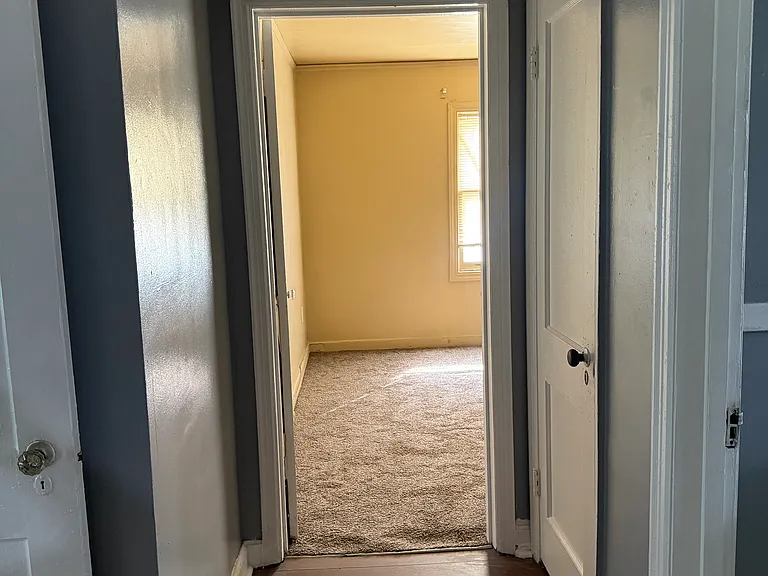 1642 Alta Vista Ave — Photo 8
