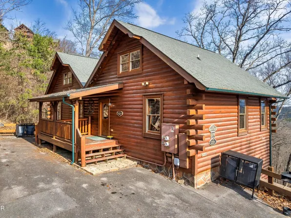 3012 Legacy Vista Dr, Sevierville, TN 37876