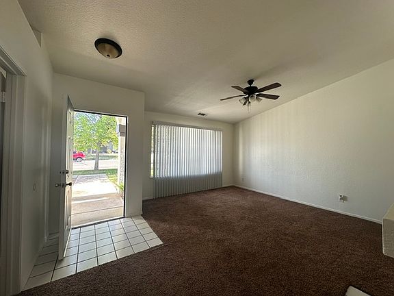 3rd image of 198 Cinnamon Dr