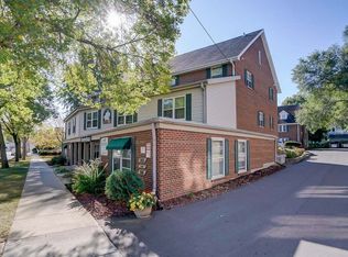 2553 University Ave #1222, Madison, WI 53705