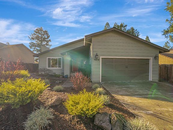 2nd image of 4848 Parktrail Drive