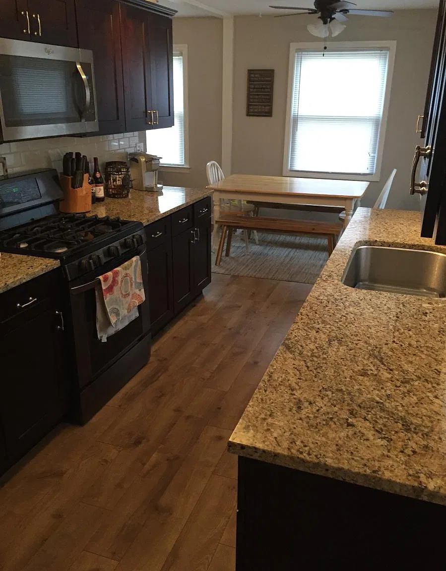3 bed, 1008 sqft, $2,600 — Photo 3