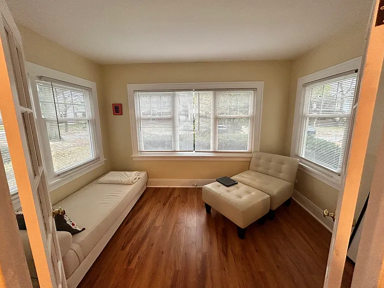2933 E Derbyshire Rd #1 — Photo 3