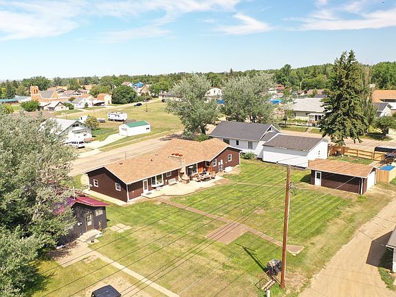5th image of 203 3rd Ave SW