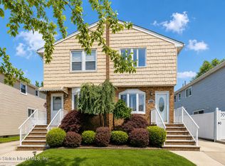 116 Serrell Ave, Staten Island, NY 10312