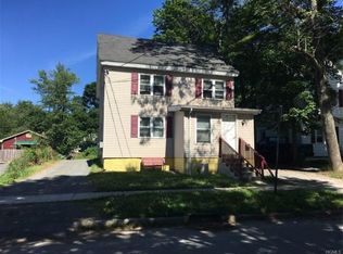 28 Prince St, Monticello, NY 12701