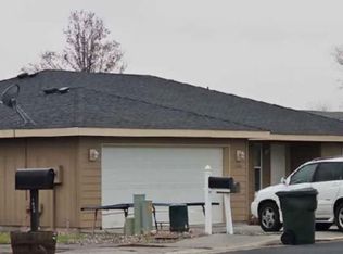 1041 W Hartley Ave, Hermiston, OR 97838