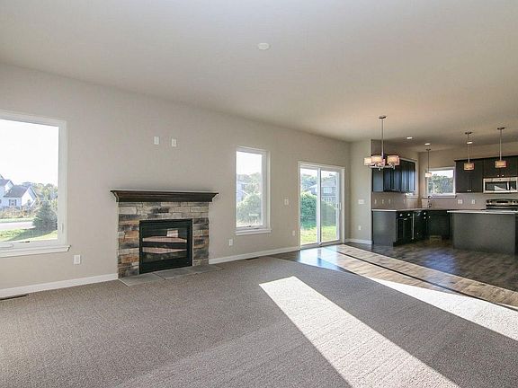 4th image of 1907 Swainson Dr