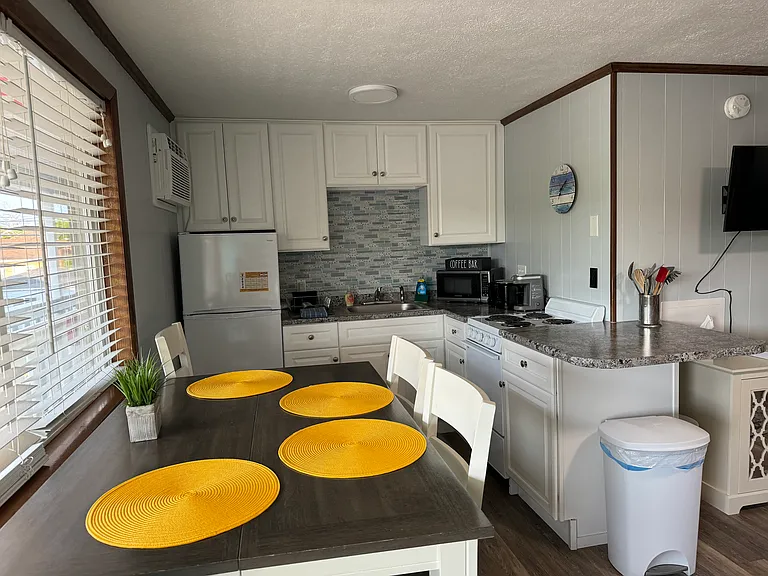 70 E Grand Ave #109 — Photo 4